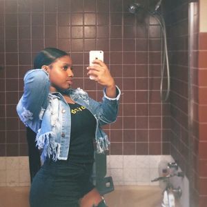 Meet your Posher, Kaya